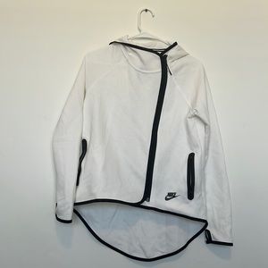 Fun high low nike jacket! White with black detailing.
